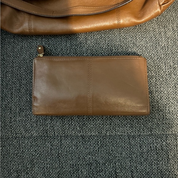 Coach tan leather crossbody hobo bag with matching wallet - Picture 6 of 6